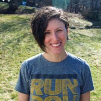 jessica romanias smiling in a Run T Shirt